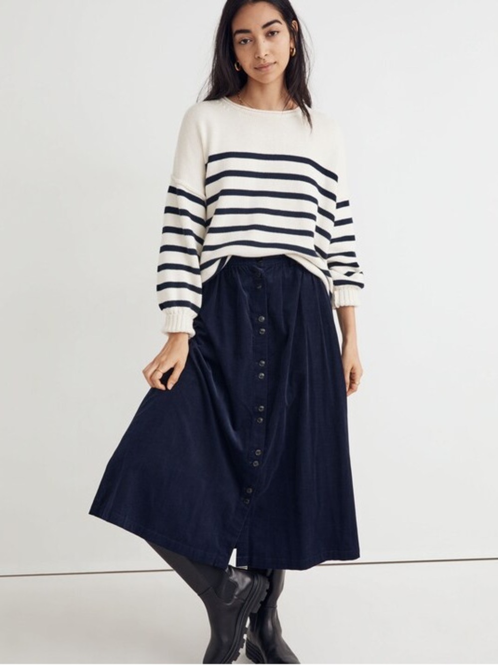 Madewell Baby Corduroy Button-Front Midi Skirt in Navy